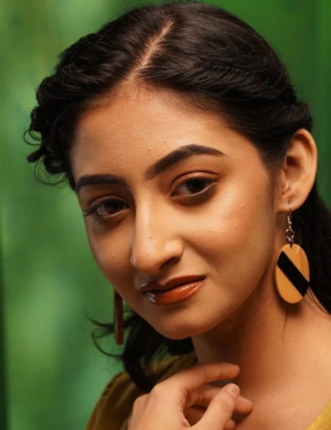 Arundhati Wooden Earrings