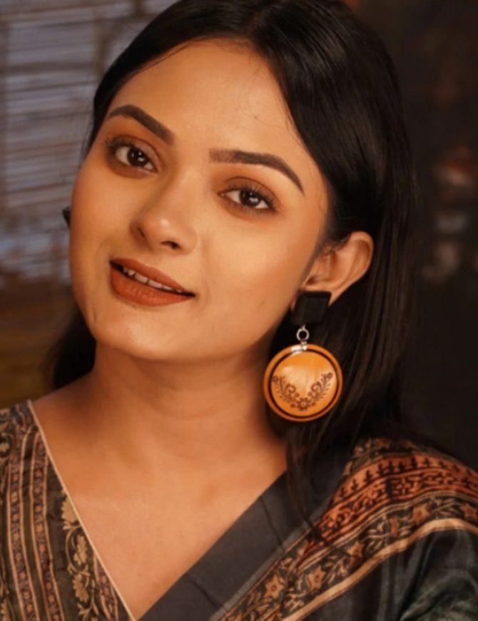 Pallavi Wooden Earrings