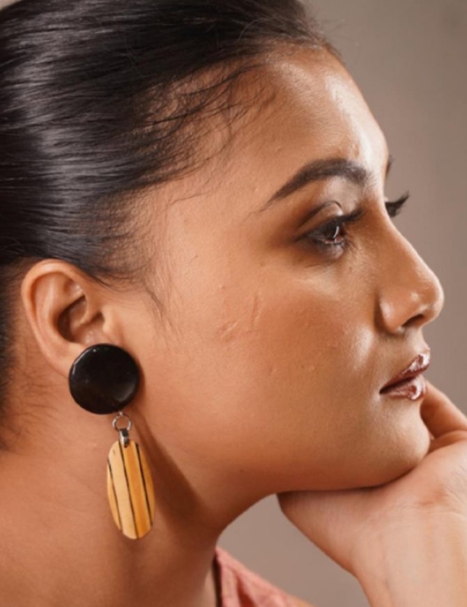 Veni Wooden Earrings