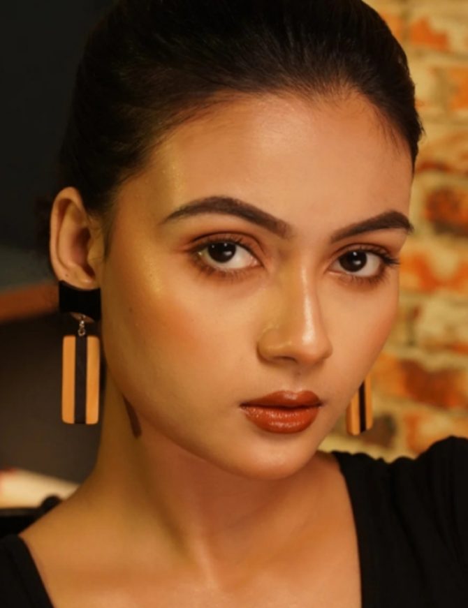 Vrisha Wooden Earrings